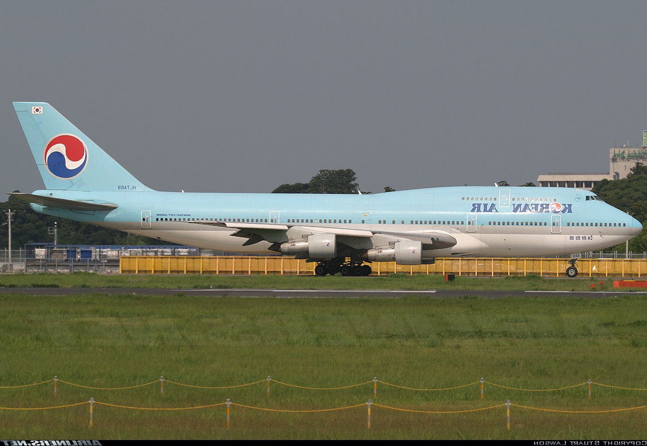 БОИНГ 747-300